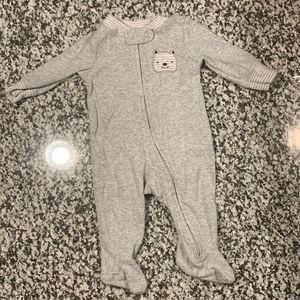 One piece size 3MO